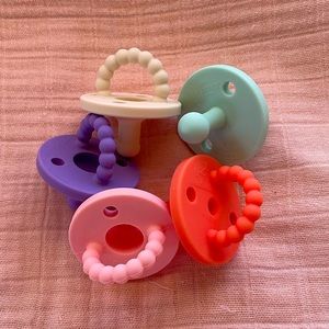 Cutie Pat Pacifier Lot!! 💕